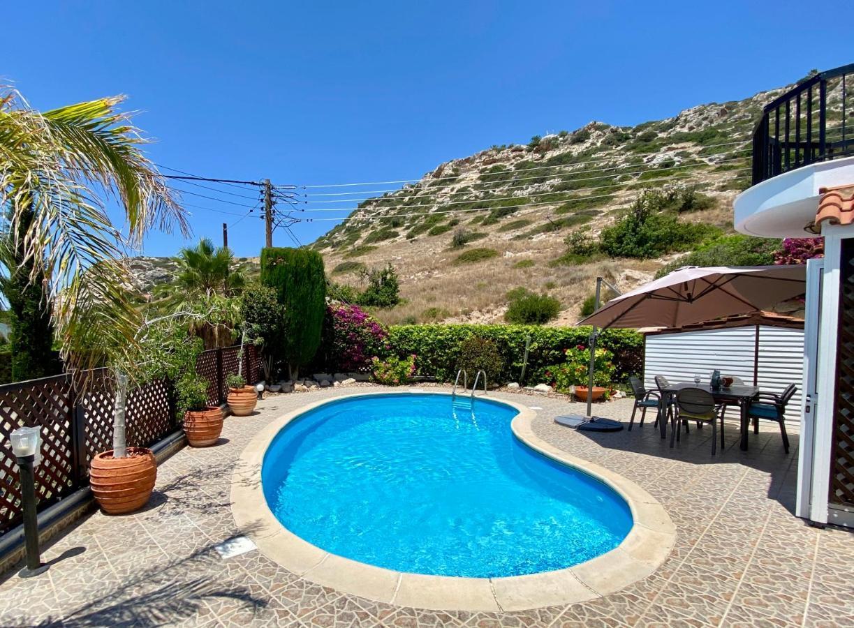 Villa Alicia With Priv Pool, Beautiful Garden And Shady Veranda- 5 Min To The Beach Peyia Esterno foto