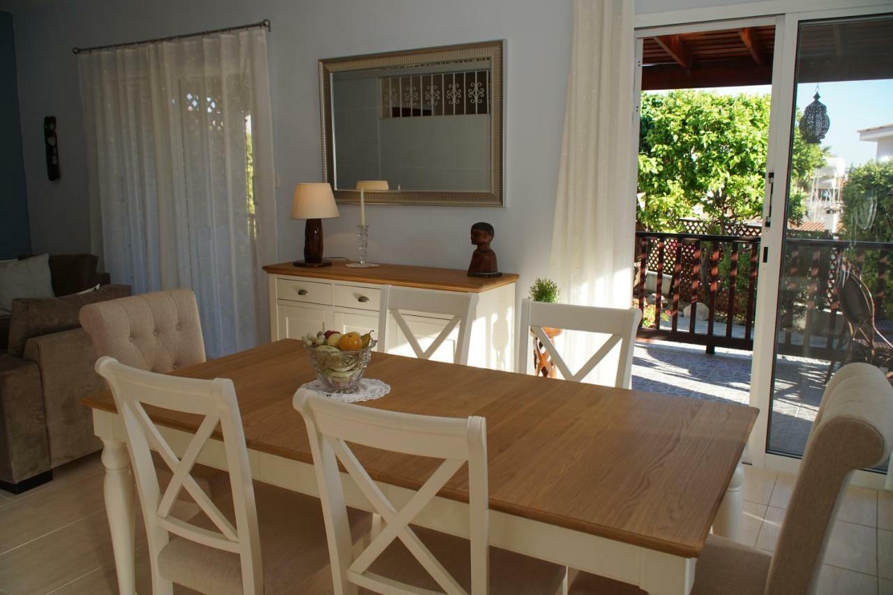 Villa Alicia With Priv Pool, Beautiful Garden And Shady Veranda- 5 Min To The Beach Peyia Esterno foto