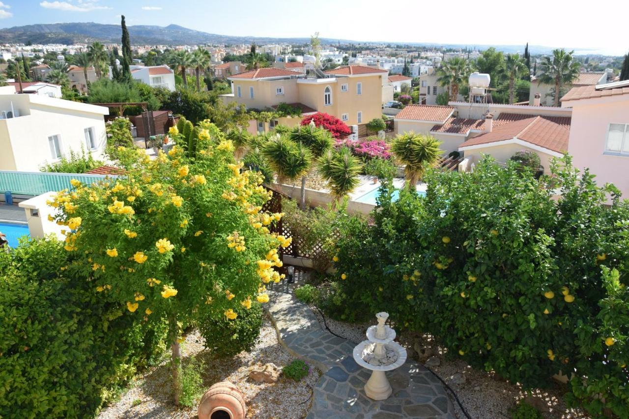 Villa Alicia With Priv Pool, Beautiful Garden And Shady Veranda- 5 Min To The Beach Peyia Esterno foto