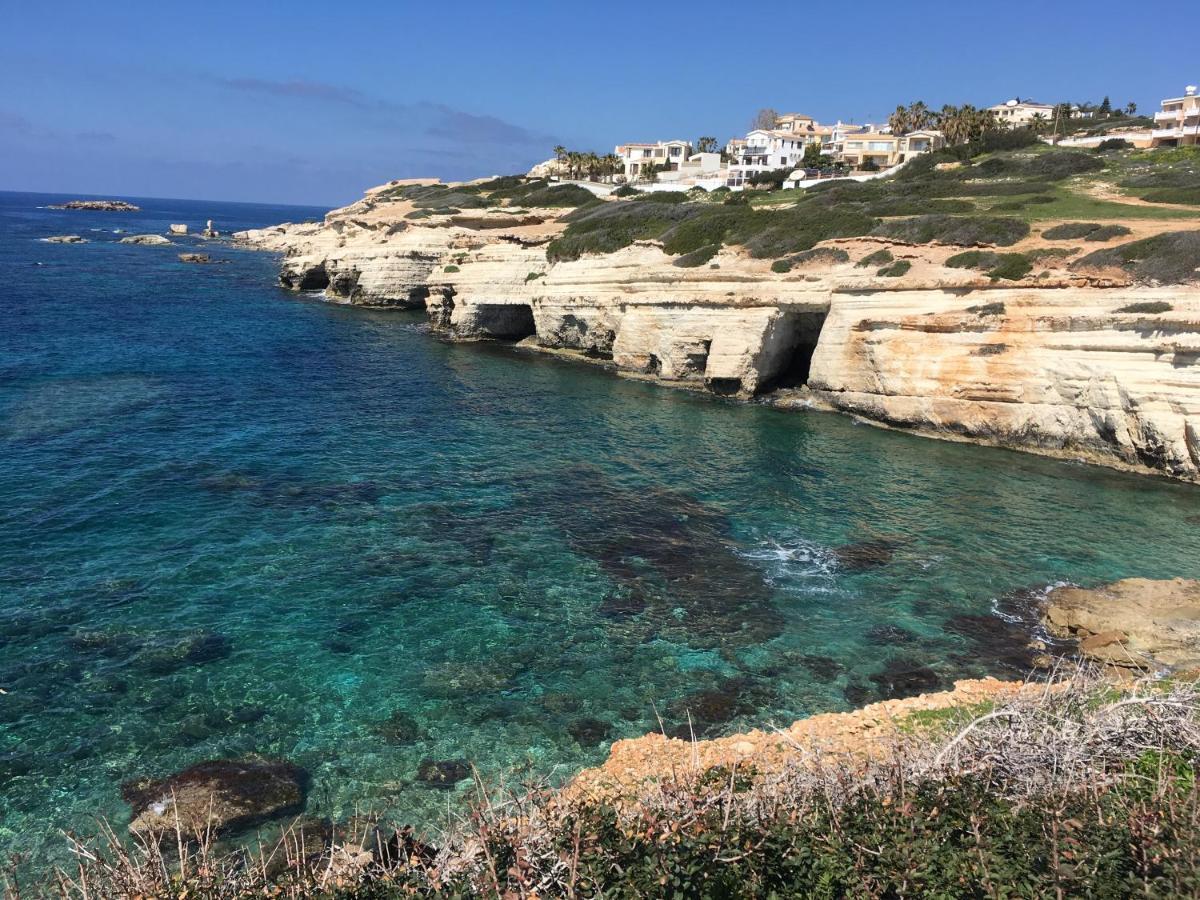 Villa Alicia With Priv Pool, Beautiful Garden And Shady Veranda- 5 Min To The Beach Peyia Esterno foto