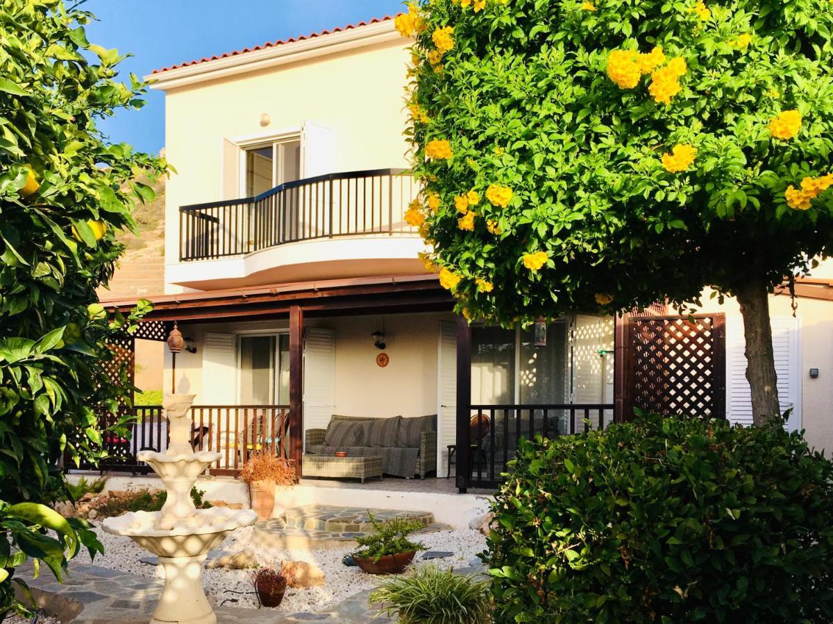 Villa Alicia With Priv Pool, Beautiful Garden And Shady Veranda- 5 Min To The Beach Peyia Esterno foto